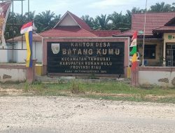 Turut Berdukacita, Kades Batang Kumu dan Ketua APDESI Rohul Sampaikan Belasungkawa Atas Wafatnya Kakak Bupati Rokan Hulu