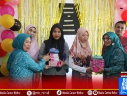 Ketua PKK Provinsi Riau Launching Gerakan Pengukuran dan Intervensi Stunting di Posyandu Melati Kepenuhan