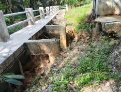 Diduga Bermasalah, Proyek Turap Perkim di Desa Rambah Tengah Hulu Disorot Warga